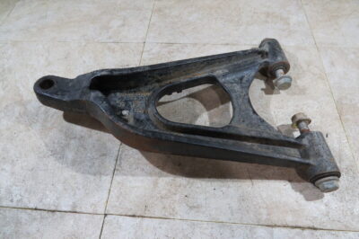 2013 JOHN DEERE 825I XUV GATOR, FRONT LEFT LH UPPER CONTROL ARM (OPS1207) - Image 2