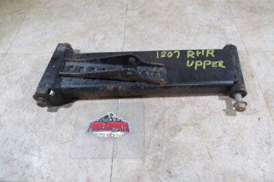 2013 JOHN DEERE 825I XUV GATOR, REAR RIGHT RH UPPER CONTROL ARM (OPS1207)