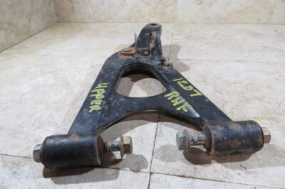 2013 JOHN DEERE 825I XUV GATOR, FRONT RIGHT RH UPPER CONTROL ARM (OPS1207) - Image 2