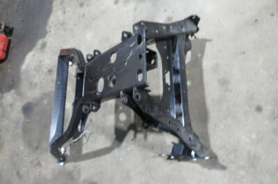 2014 JOHN DEERE GATOR XUV 825i, SUB FRAME (OPS1195)