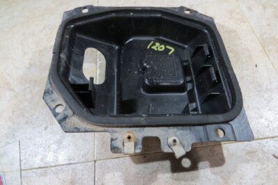 2013 JOHN DEERE 825I XUV GATOR, FUSE COVER (OPS1207) - Image 2