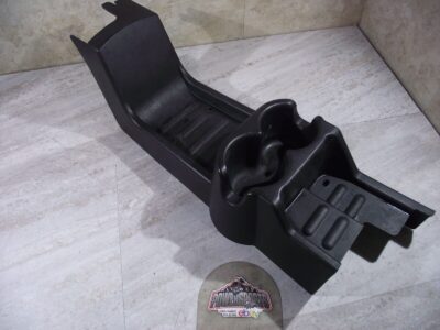 2015 JOHN DEERE 625I XUV GATOR, CUP HOLDER CENTER COMPARTMENT (OPS1215)